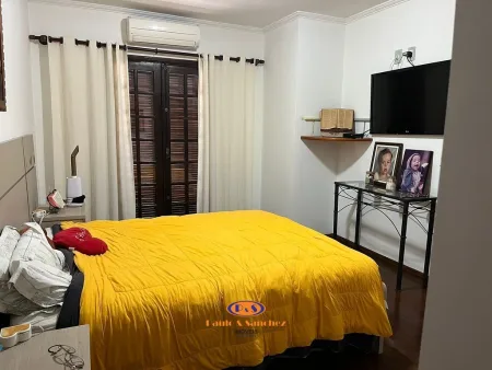 SOBRADO - 04 DORMITÓRIOS