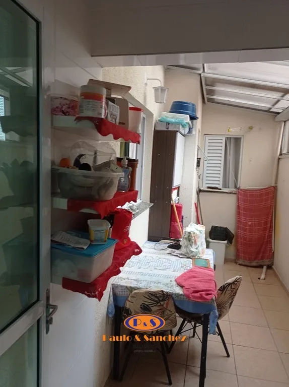 APARTAMENTO SEM CONDOMÍNIO - 02 DORMITÓRIOS