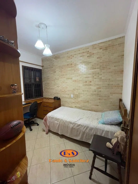 SOBRADO - 03 DORMITÓRIOS