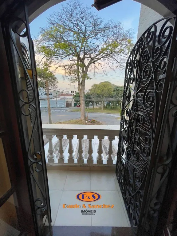 SOBRADO - 03 DORMITÓRIOS