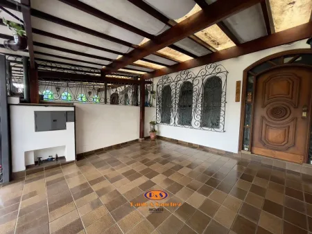 SOBRADO - 03 DORMITÓRIOS