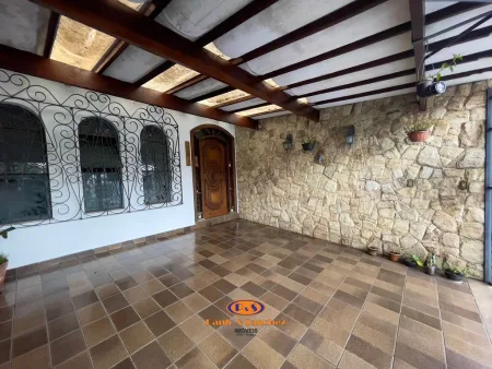 SOBRADO - 03 DORMITÓRIOS