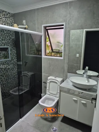 APARTAMENTO SEM CONDOMÍNIO - 03 DORMITÓRIOS