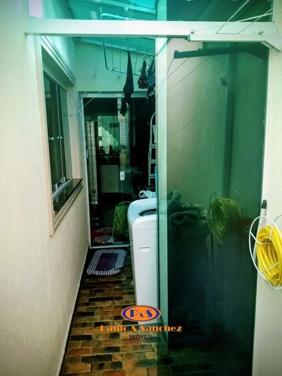 APARTAMENTO SEM CONDOMÍNIO - 03 DORMITÓRIOS