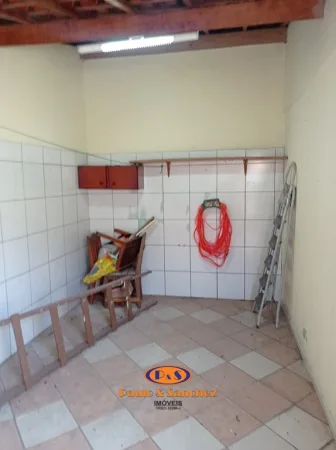 CASA ASSOBRADADA - 03 DORMITÓRIOS