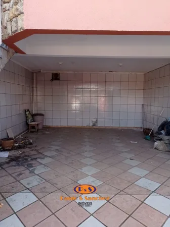 CASA ASSOBRADADA - 03 DORMITÓRIOS