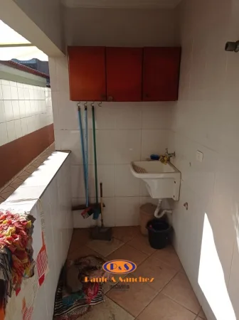 CASA ASSOBRADADA - 03 DORMITÓRIOS