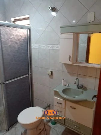 CASA ASSOBRADADA - 03 DORMITÓRIOS