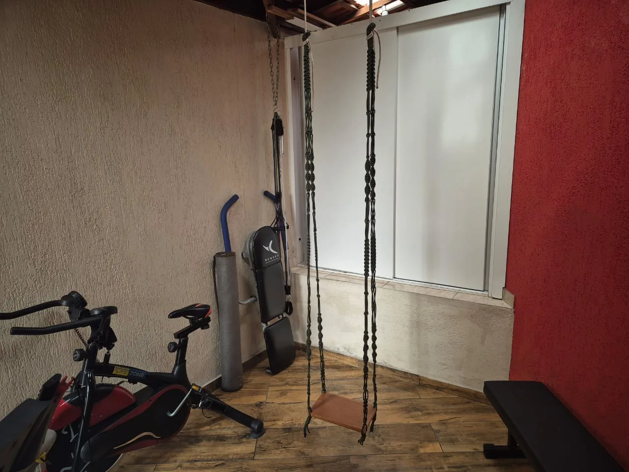 SOBRADO - 3 DORMITÓRIOS