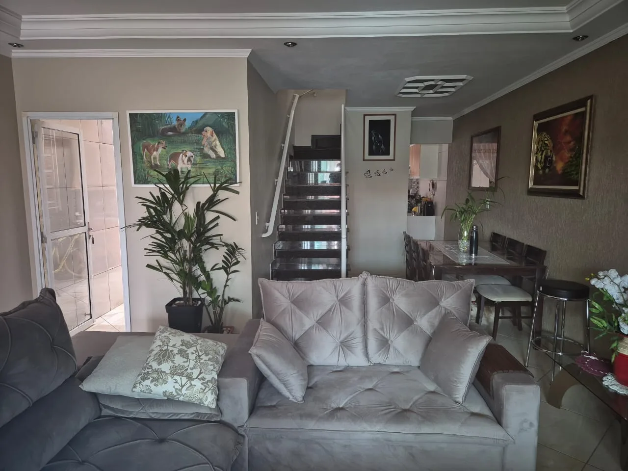 SOBRADO - 3 DORMITÓRIOS