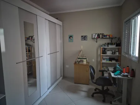 SOBRADO - 3 DORMITÓRIOS