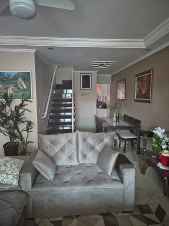 SOBRADO - 3 DORMITÓRIOS